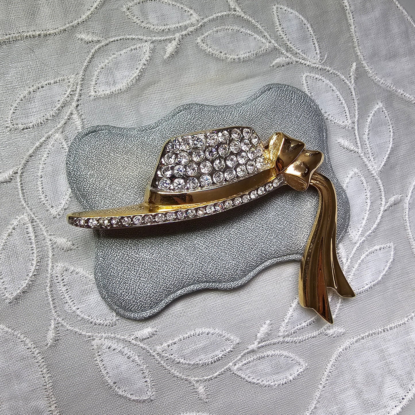 Brooch - Moritz Crystals Bow Hat Brooch