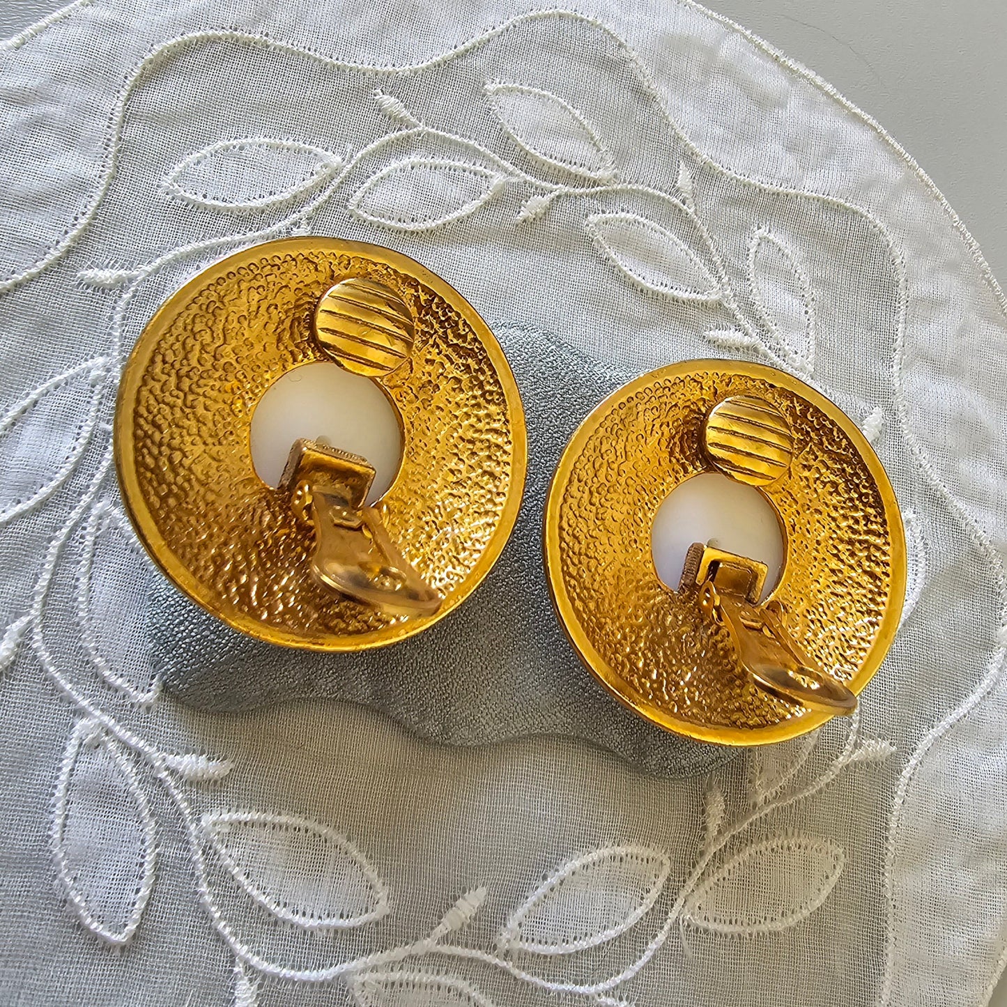 Clip on - Statement Pearl Clip on Earrings