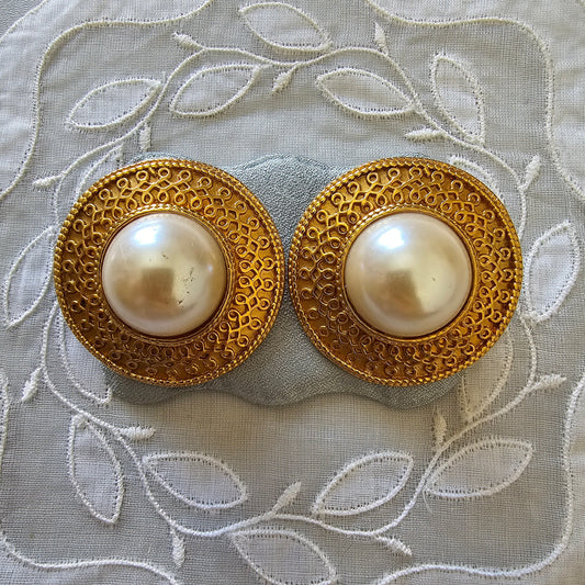 Clip on - Statement Pearl Clip on Earrings