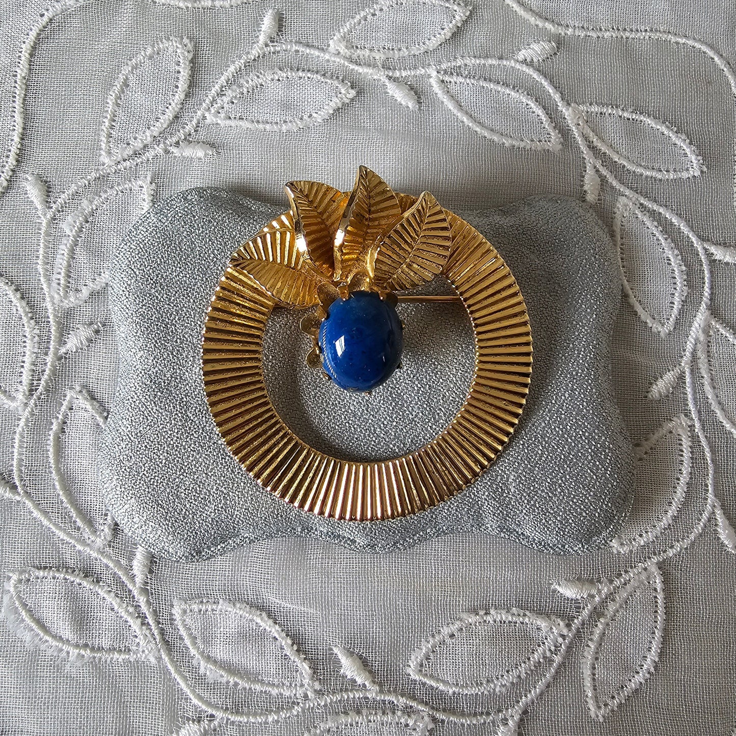 Brooch - Unsigned Jewelcraft Lapis Lazuli Leaf Brooch