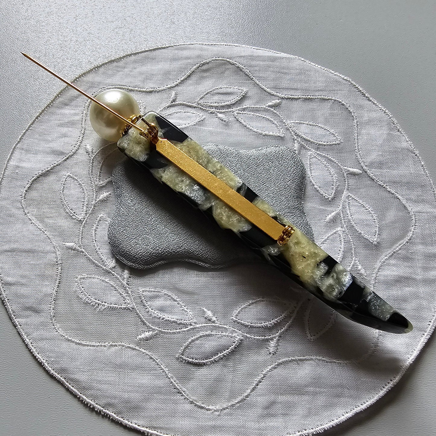 Brooch - Pearl and Black and White Acrylic Brooch