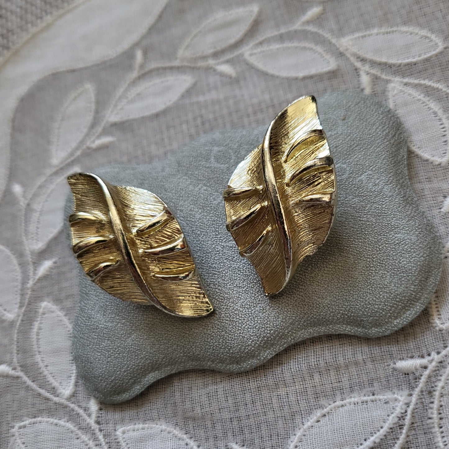 Clip on - Coro Gold Leaf Clip on Earrings