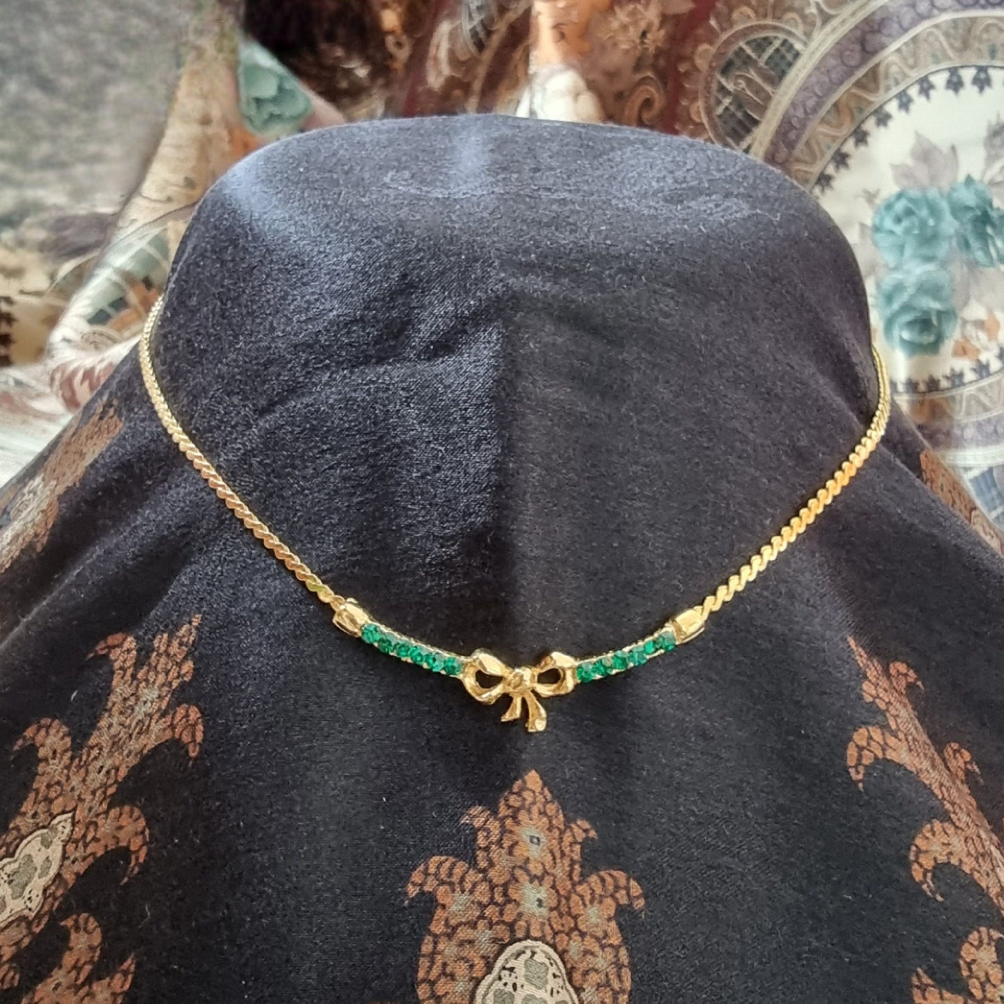 Necklace - Green Crystals Dainty Bow Necklace