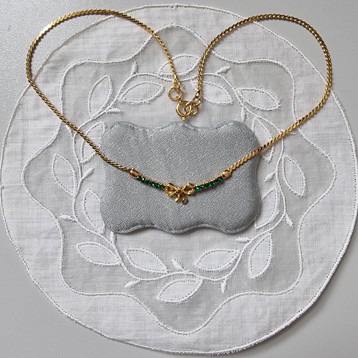 Necklace - Green Crystals Dainty Bow Necklace