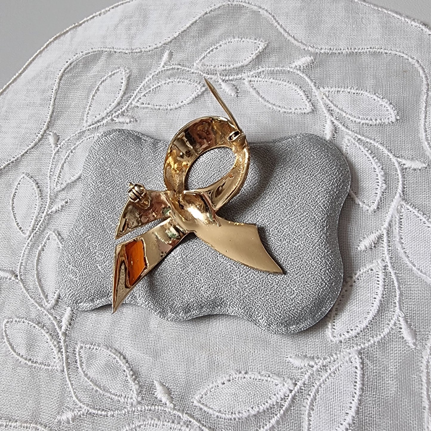 Brooch - Multicolour Cabochon Crystals Ribbon Brooch