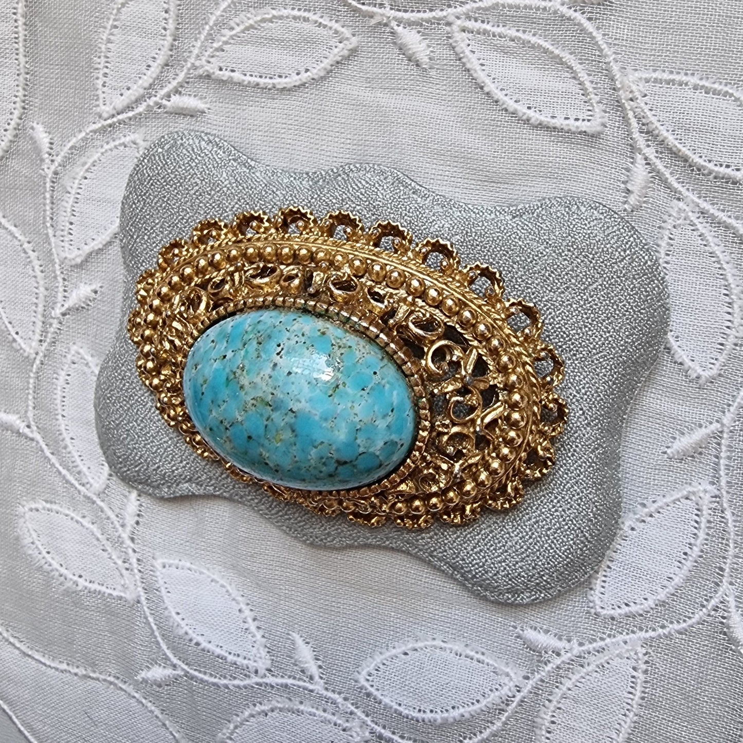 Brooch - Sphinx Gold Filigree Oval Turquoise Brooch
