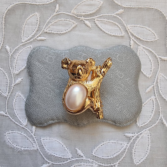 Pin - Avon Pearl Koala Pin Brooch