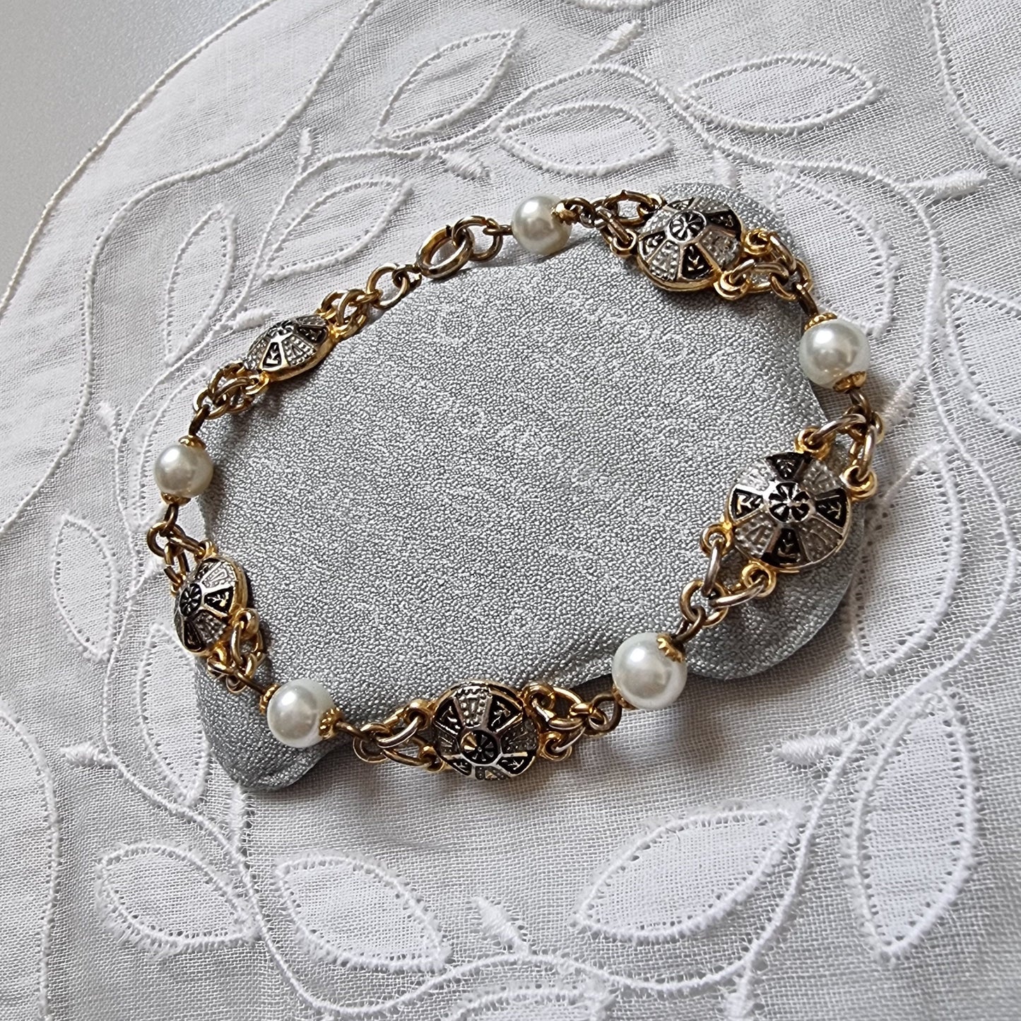 Bracelet - Damascene Pearl Link Bracelet