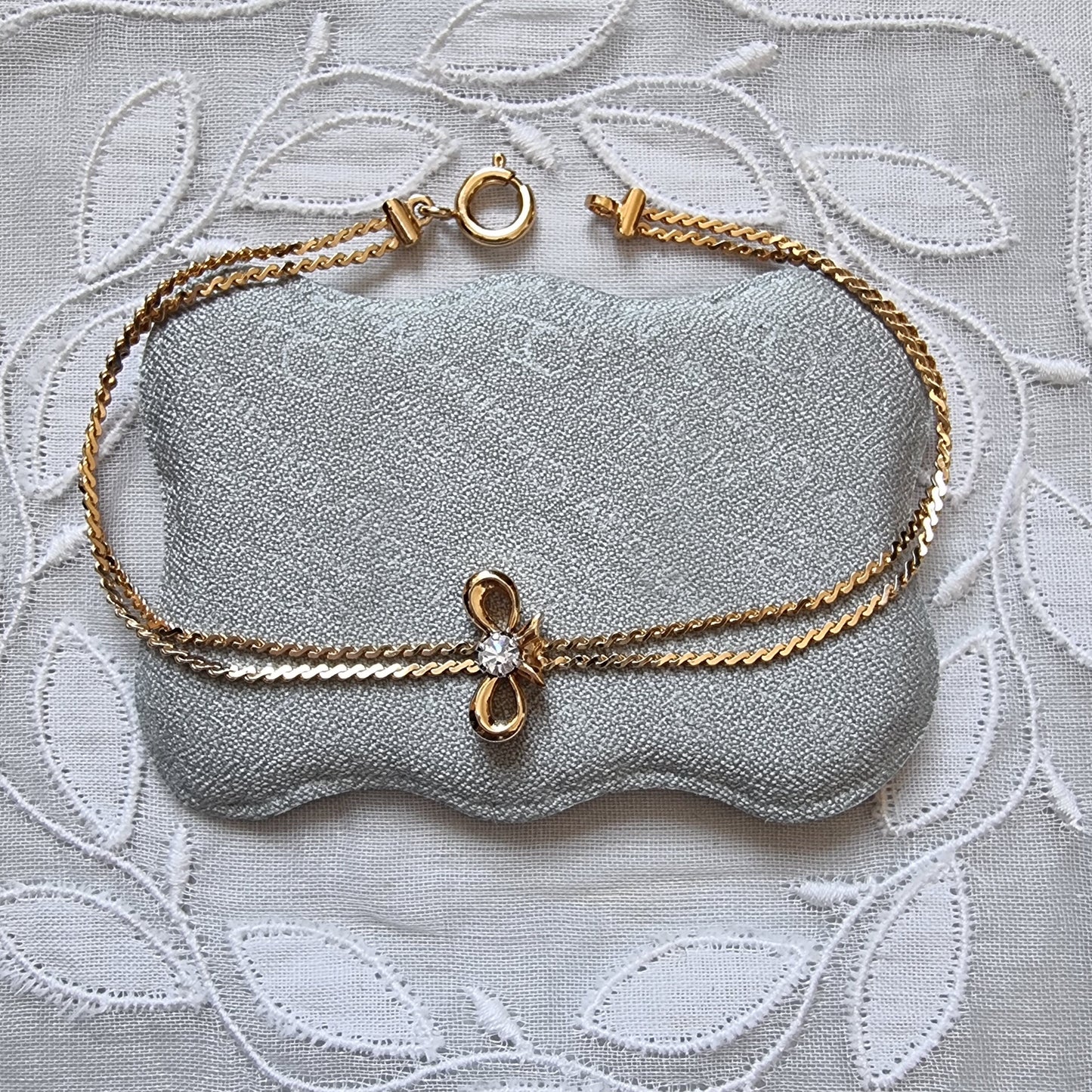 Bracelet - Thin Gold Bow Double Chain Bracelet