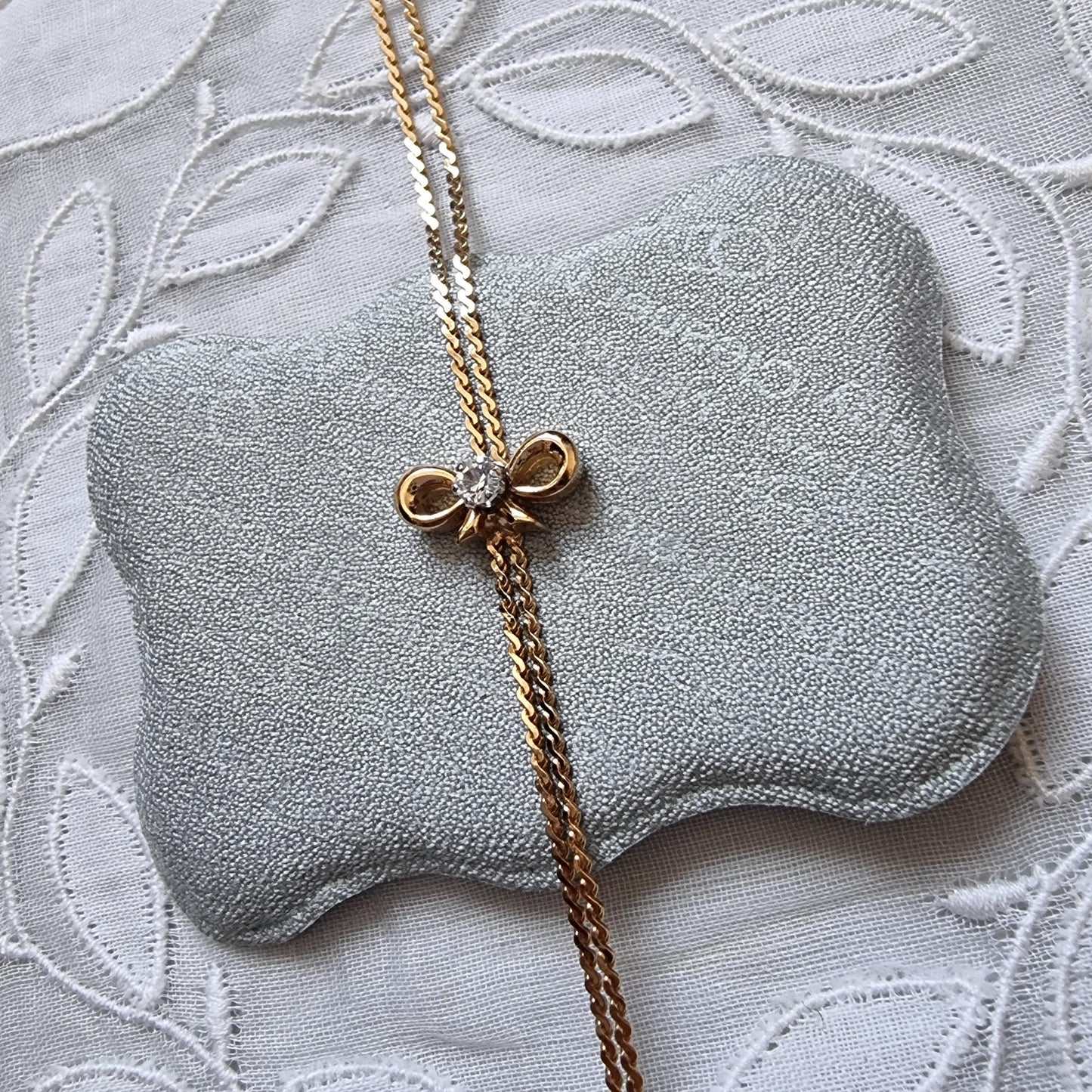 Bracelet - Thin Gold Bow Double Chain Bracelet