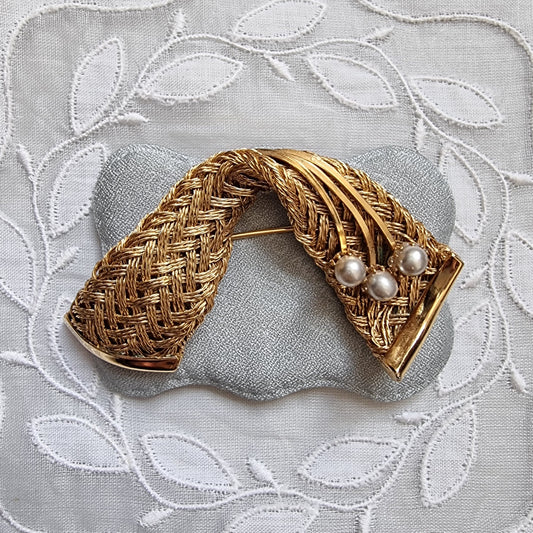 Brooch - Gold Woven Wire Ribbon with Pearls Brooch