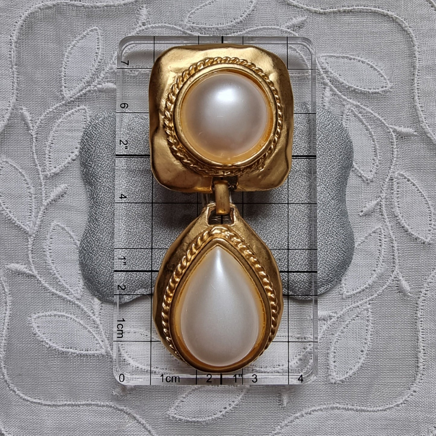 Clip on - Statement Pearl Drop Clip on Earrings