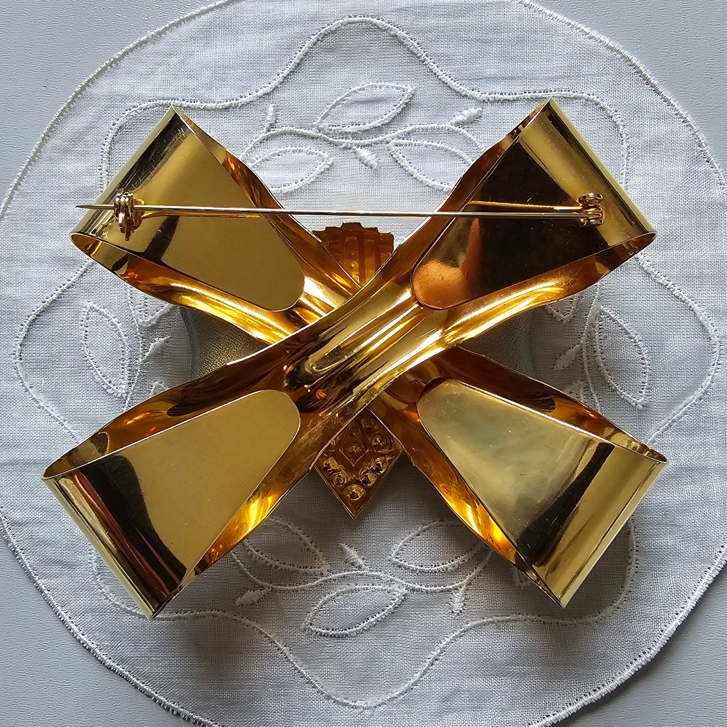 Brooch - Statement Gold Crystal Bow Brooch