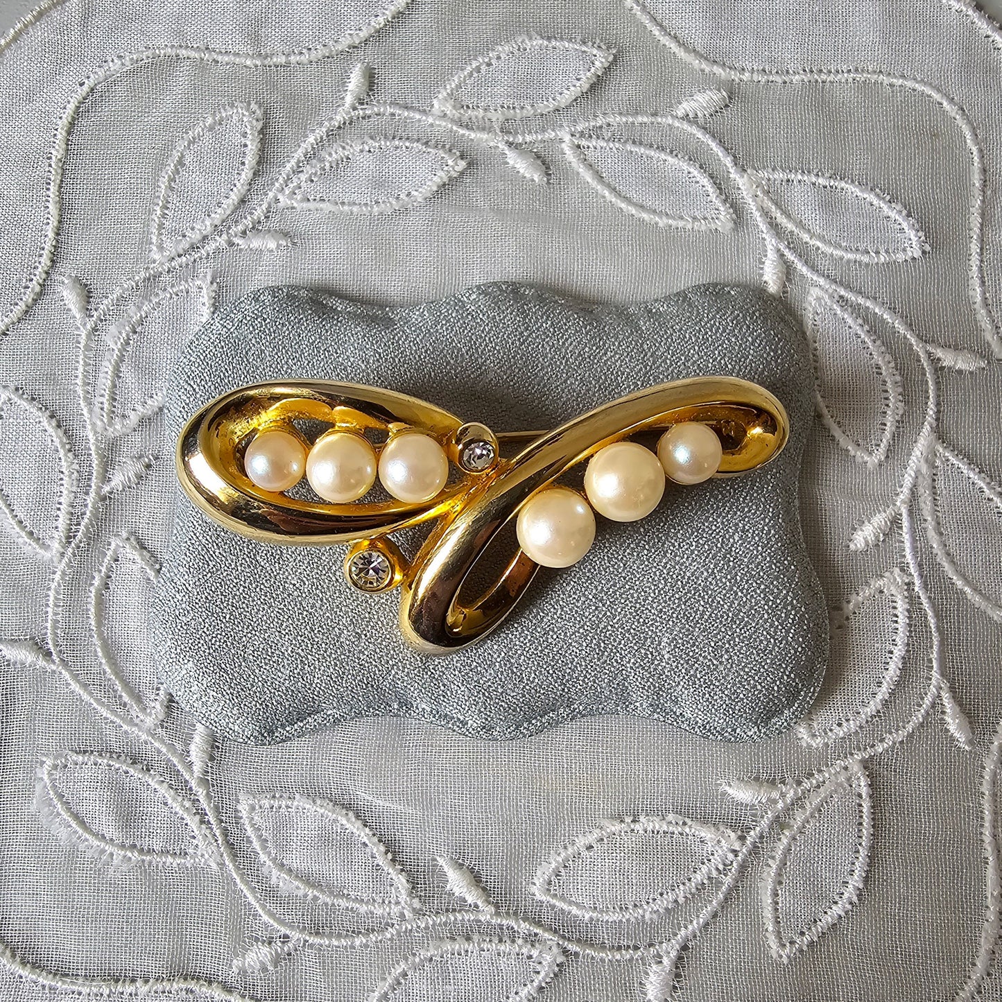 Brooch - Gold Pearl and Crystals Brooch