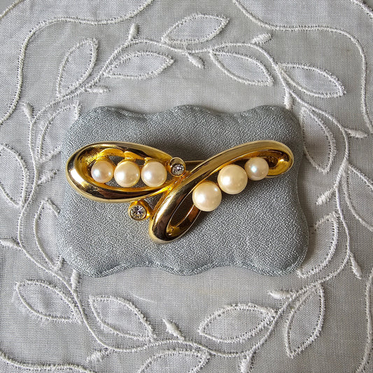 Brooch - Gold Pearl and Crystals Brooch