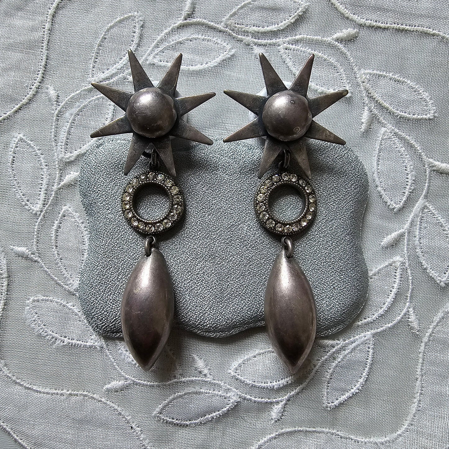 Posts - Unsigned Askew London Sun Crystal Drop Earrings