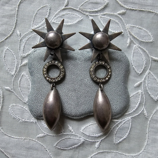 Posts - Unsigned Askew London Sun Crystal Drop Earrings