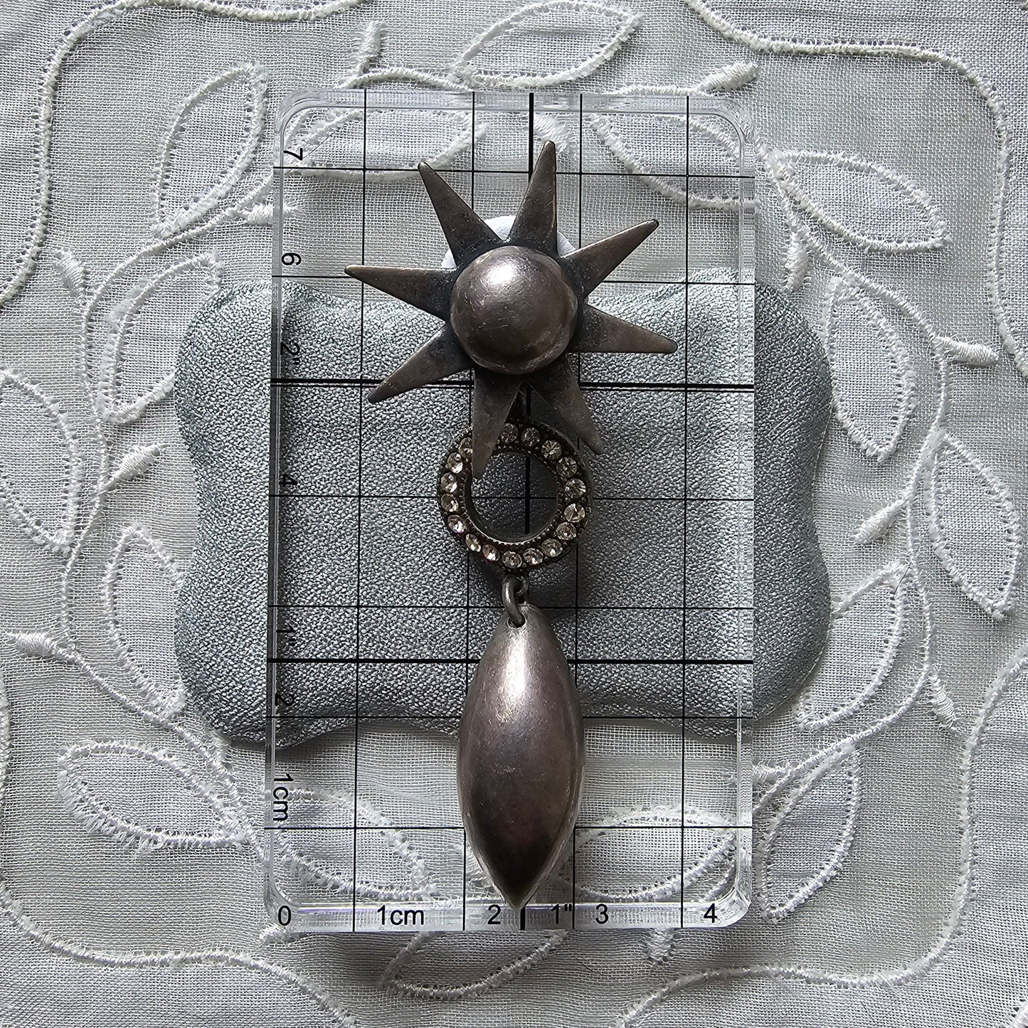 Posts - Unsigned Askew London Sun Crystal Drop Earrings