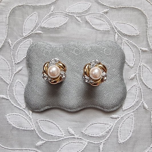 Posts - Gold and Crystals Swirl Pearl Stud Earrings