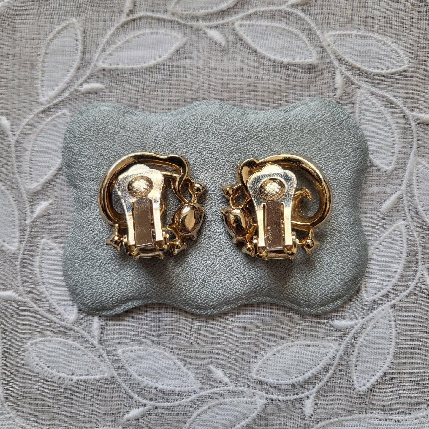 Clip on - Purple and Clear Crystals Ribbon Clip On Earrings