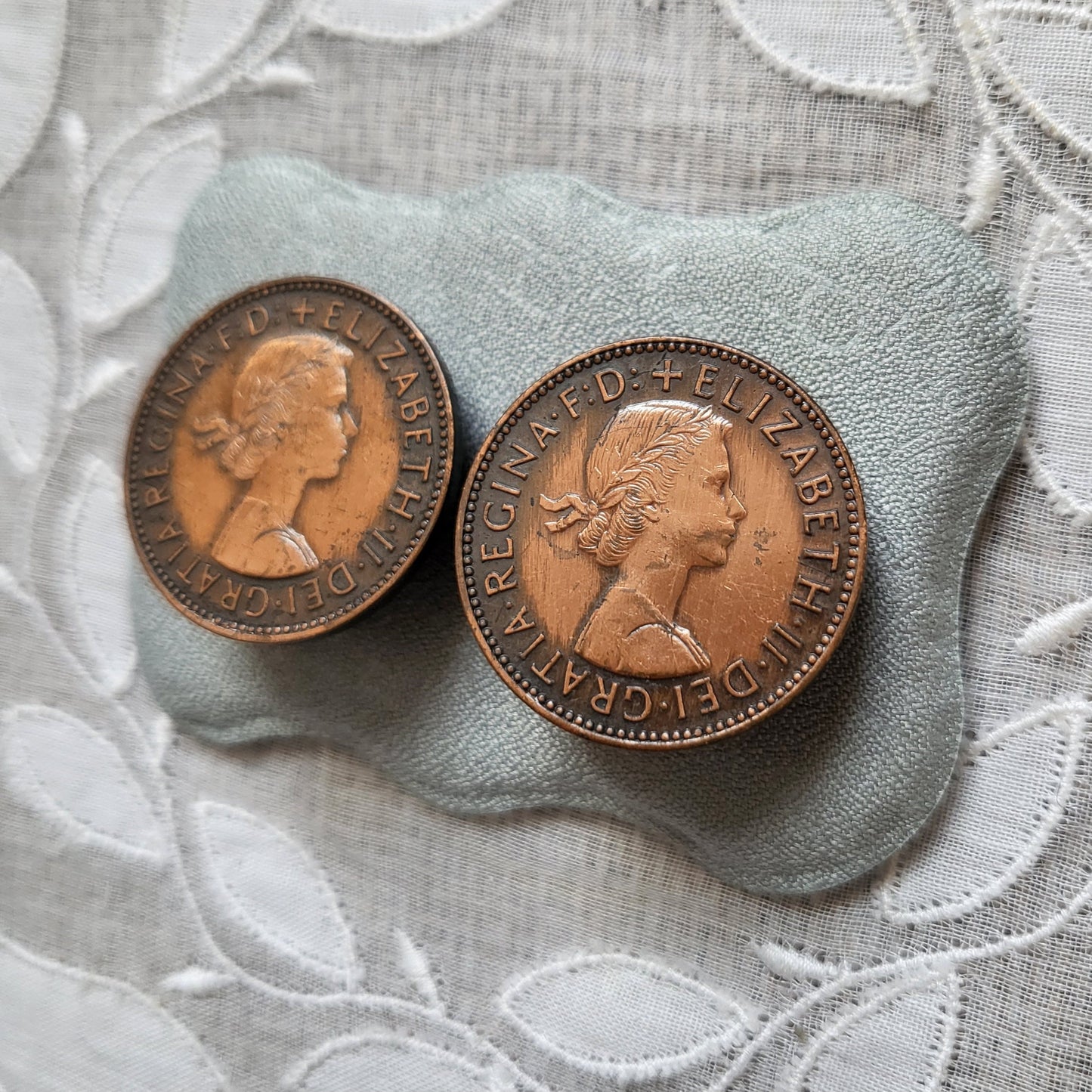 Clip on - Elizabeth II 1959 Half Penny Coin Clip on Earrings