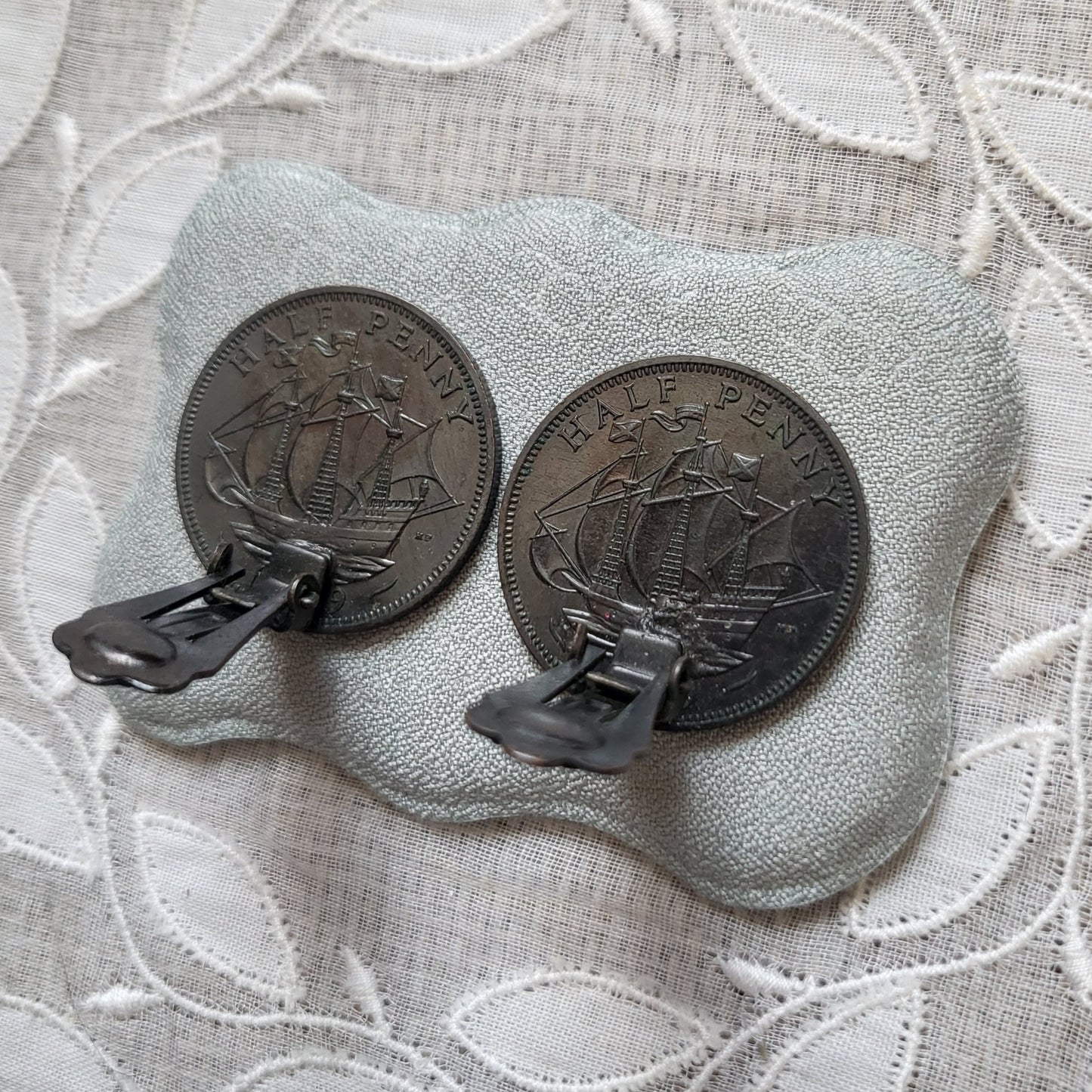 Clip on - Elizabeth II 1959 Half Penny Coin Clip on Earrings