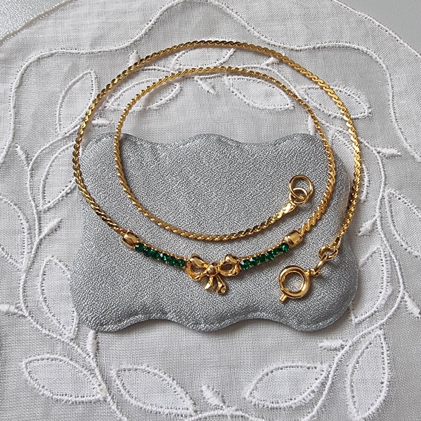 Necklace - Green Crystals Dainty Bow Necklace