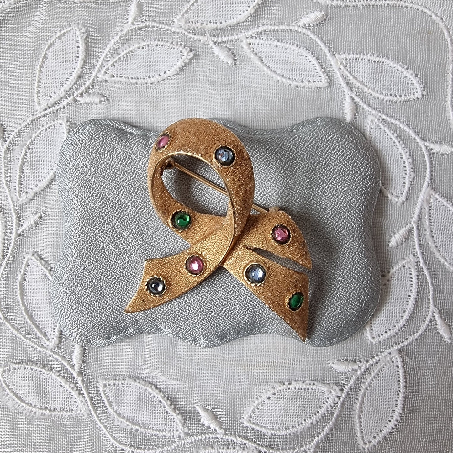 Brooch - Multicolour Cabochon Crystals Ribbon Brooch