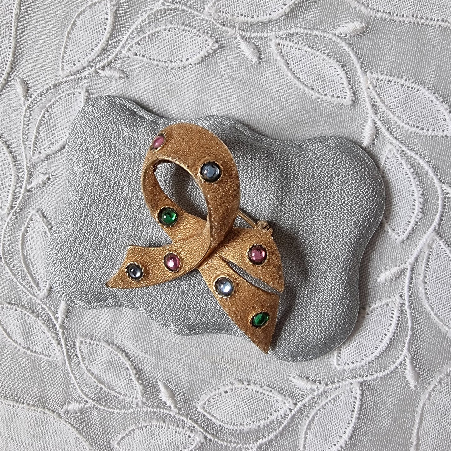 Brooch - Multicolour Cabochon Crystals Ribbon Brooch