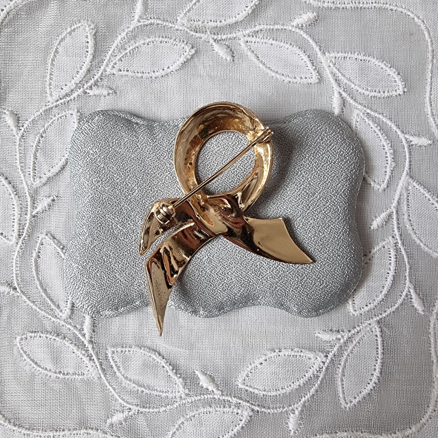 Brooch - Multicolour Cabochon Crystals Ribbon Brooch