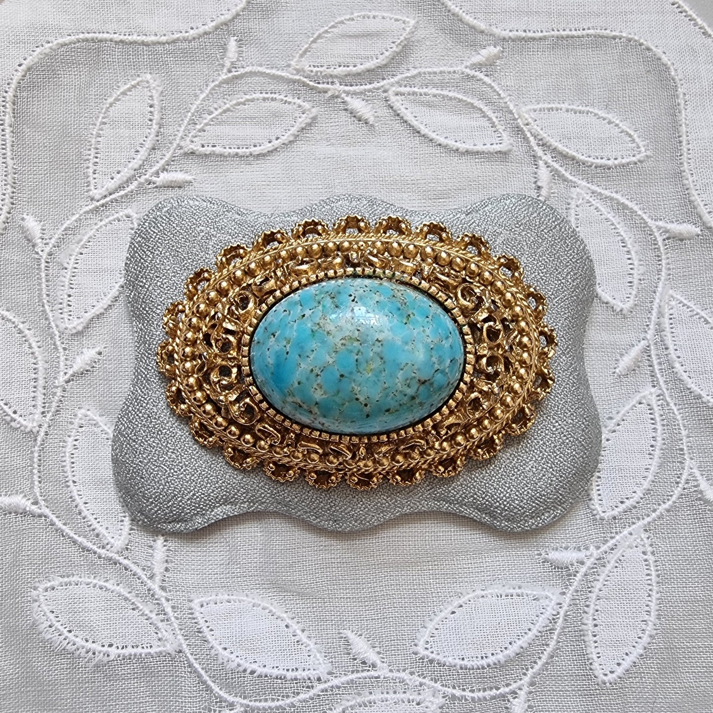 Brooch - Sphinx Gold Filigree Oval Turquoise Brooch
