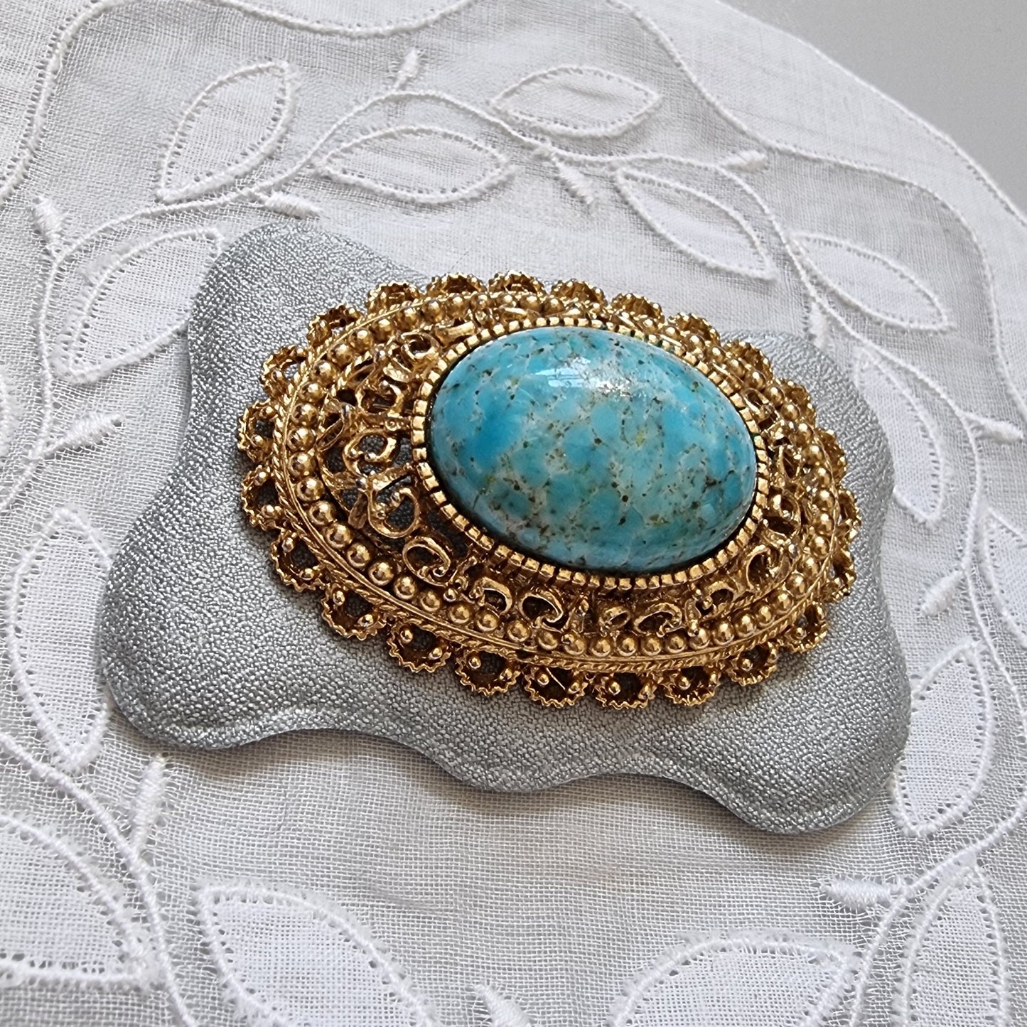 Brooch - Sphinx Gold Filigree Oval Turquoise Brooch