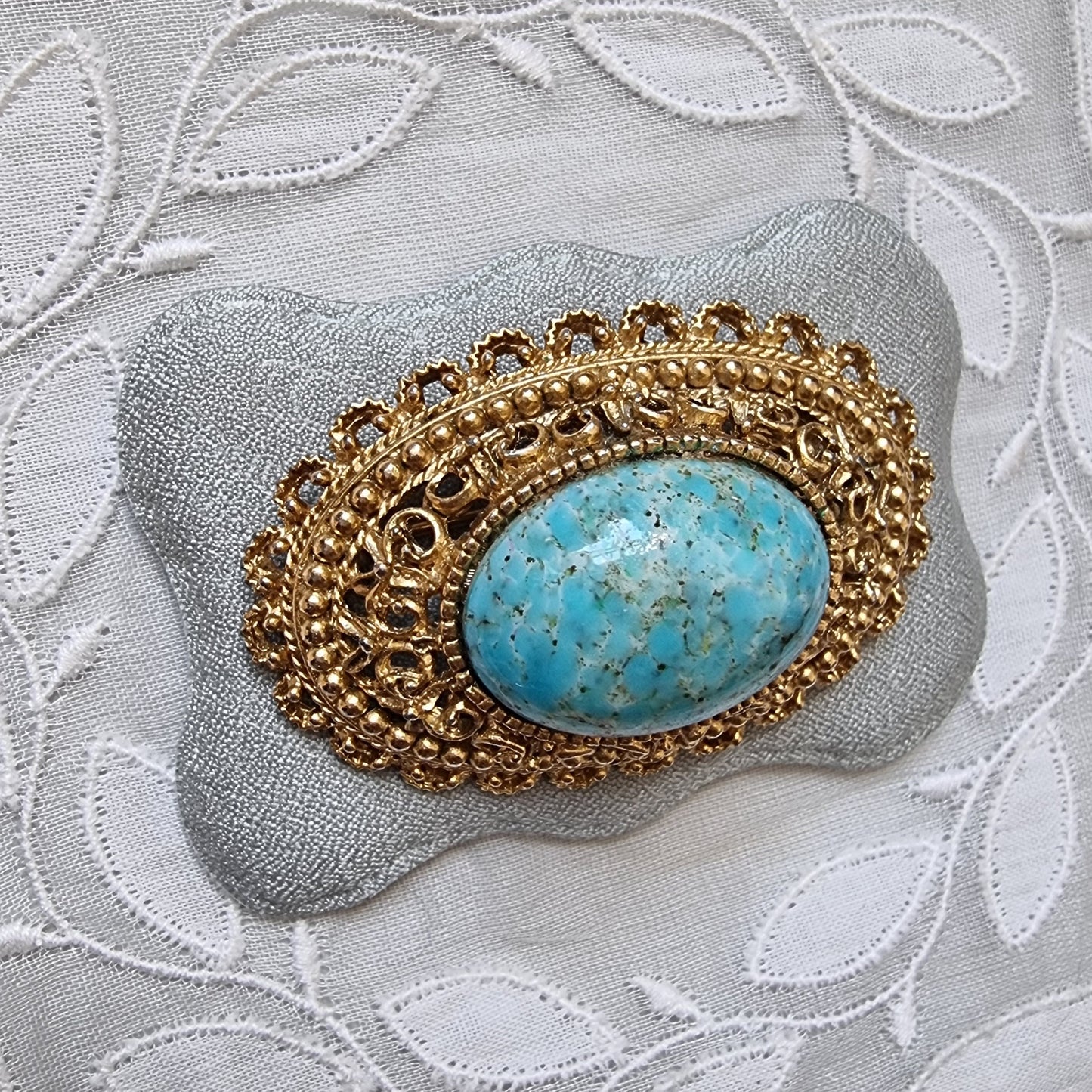 Brooch - Sphinx Gold Filigree Oval Turquoise Brooch