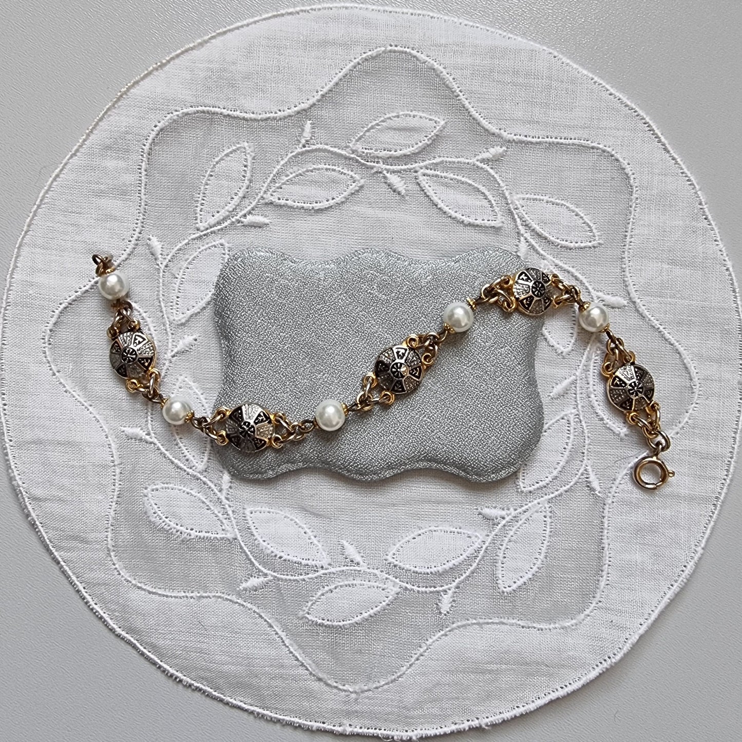 Bracelet - Damascene Pearl Link Bracelet