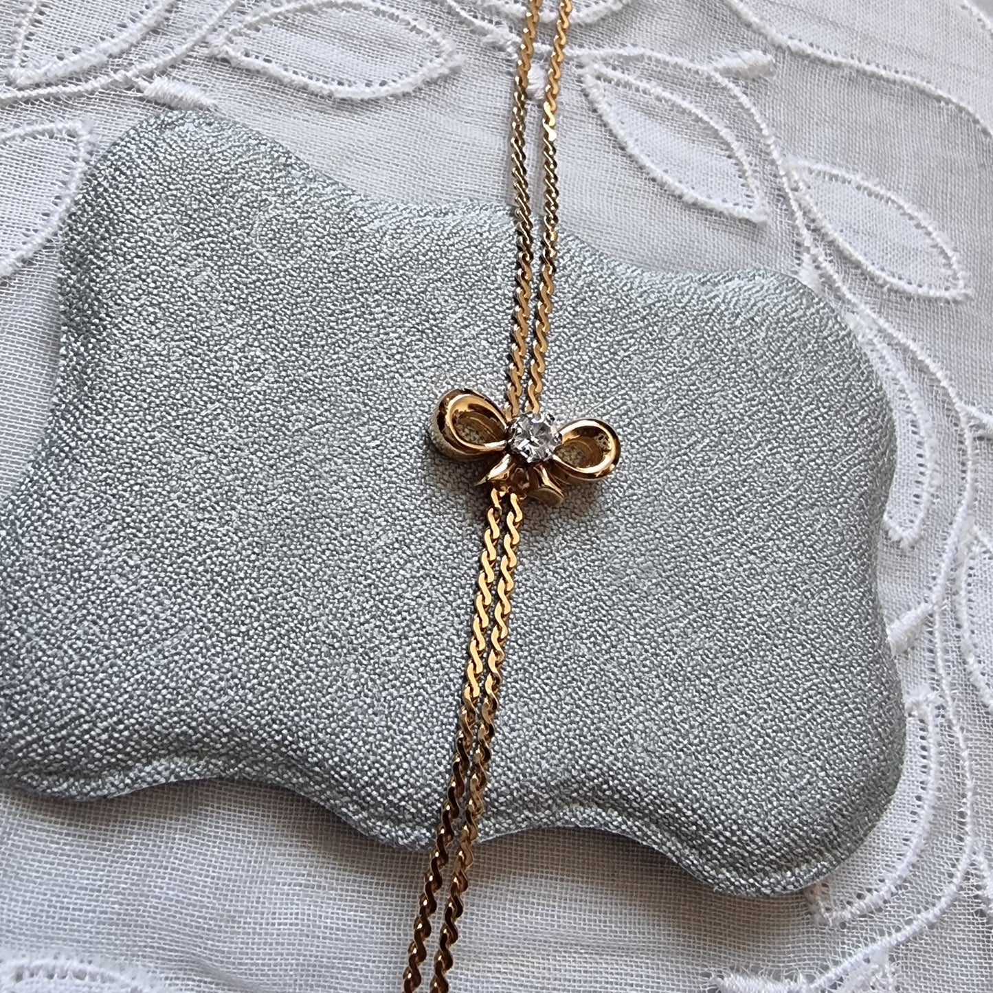 Bracelet - Thin Gold Bow Double Chain Bracelet