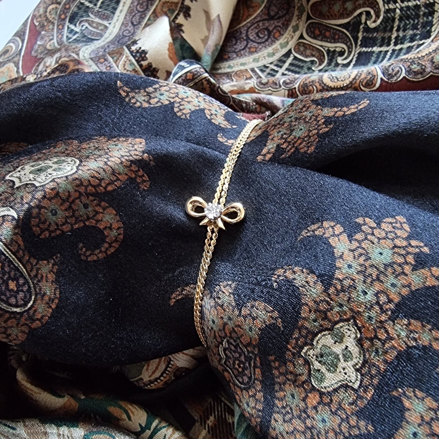 Bracelet - Thin Gold Bow Double Chain Bracelet