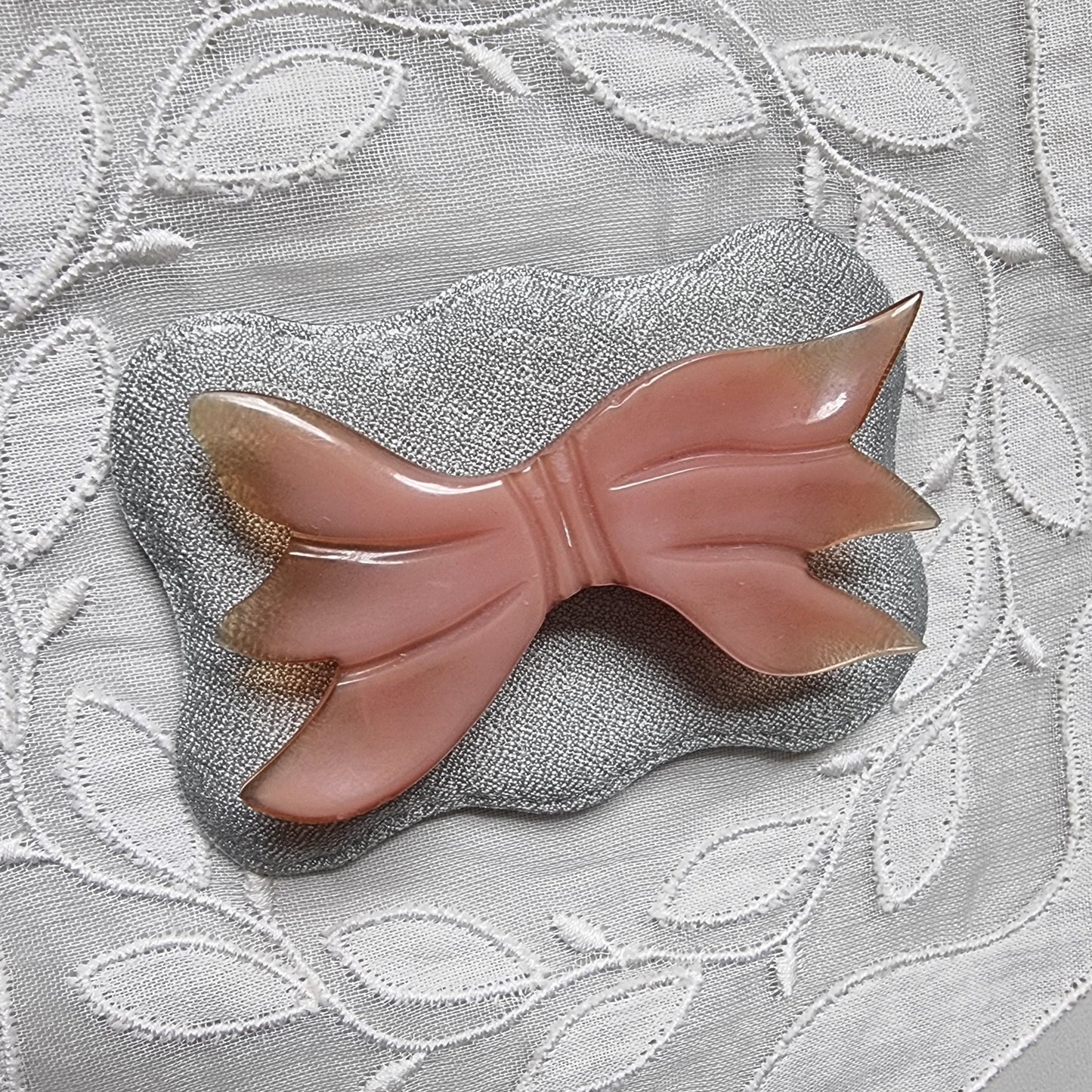 Brooch - Light Brown Old Plastic Bow Brooch