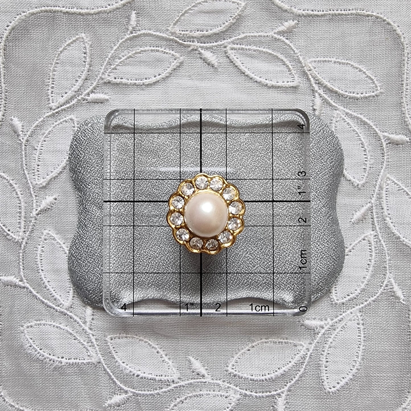 Posts - Round Pearl Crystal Halo Stud Earrings