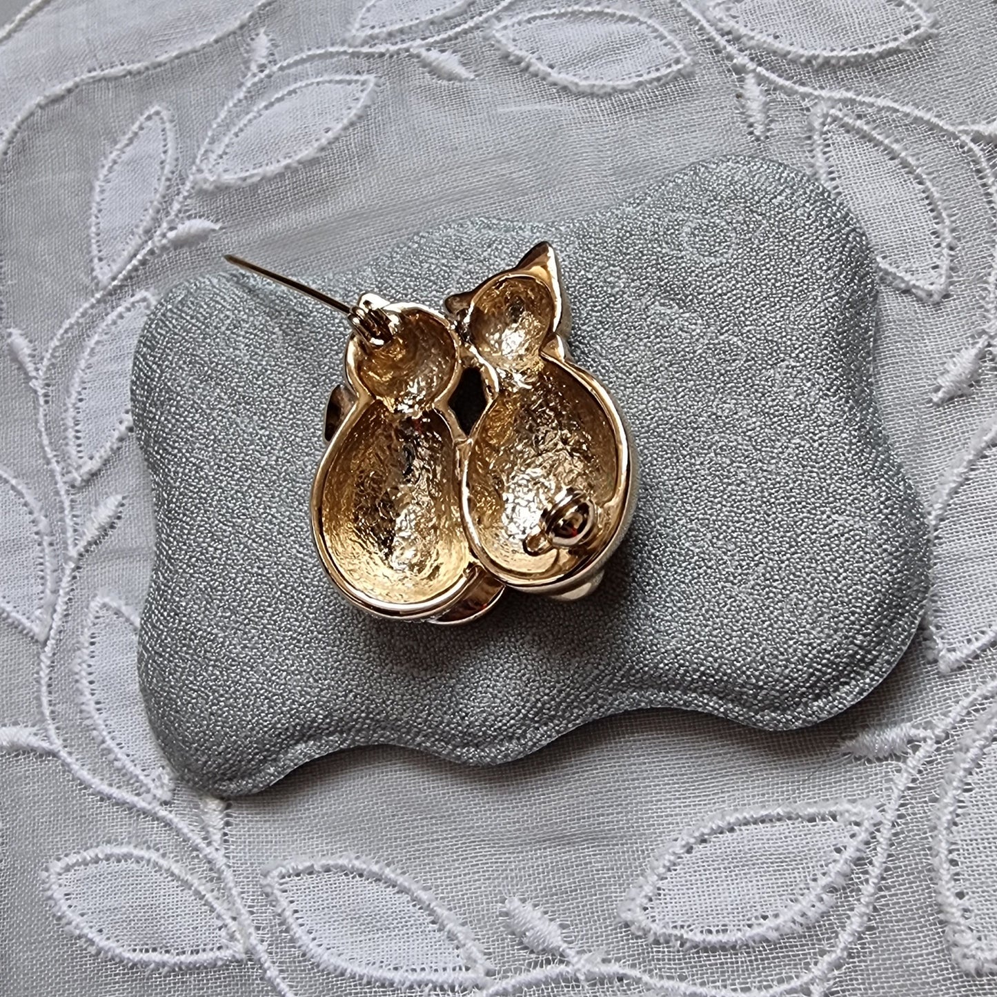 Brooch - Gold and Crystals Two Cats Brooch