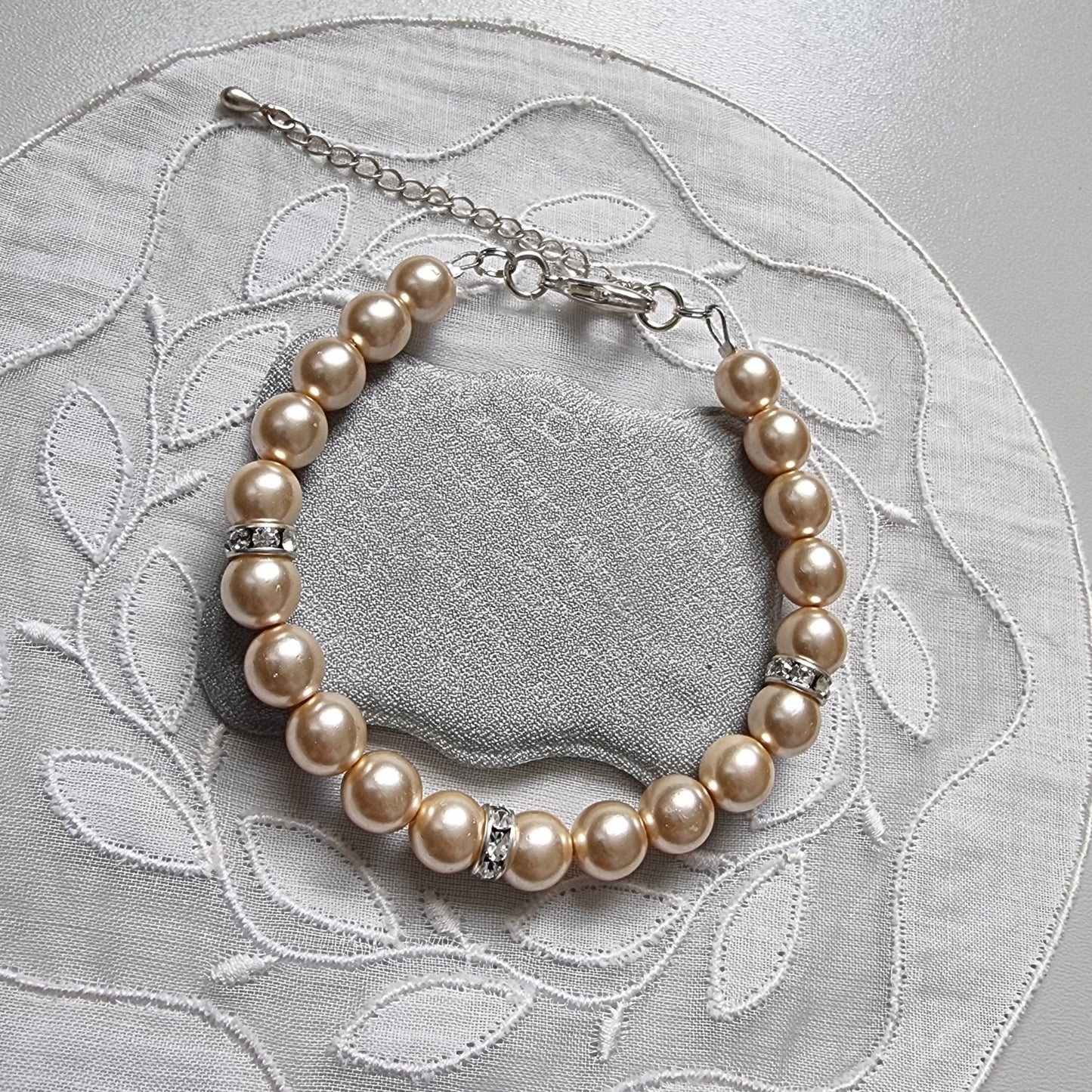 Bracelet - Faux Pearl Beads and Clear Crystals Bracelet