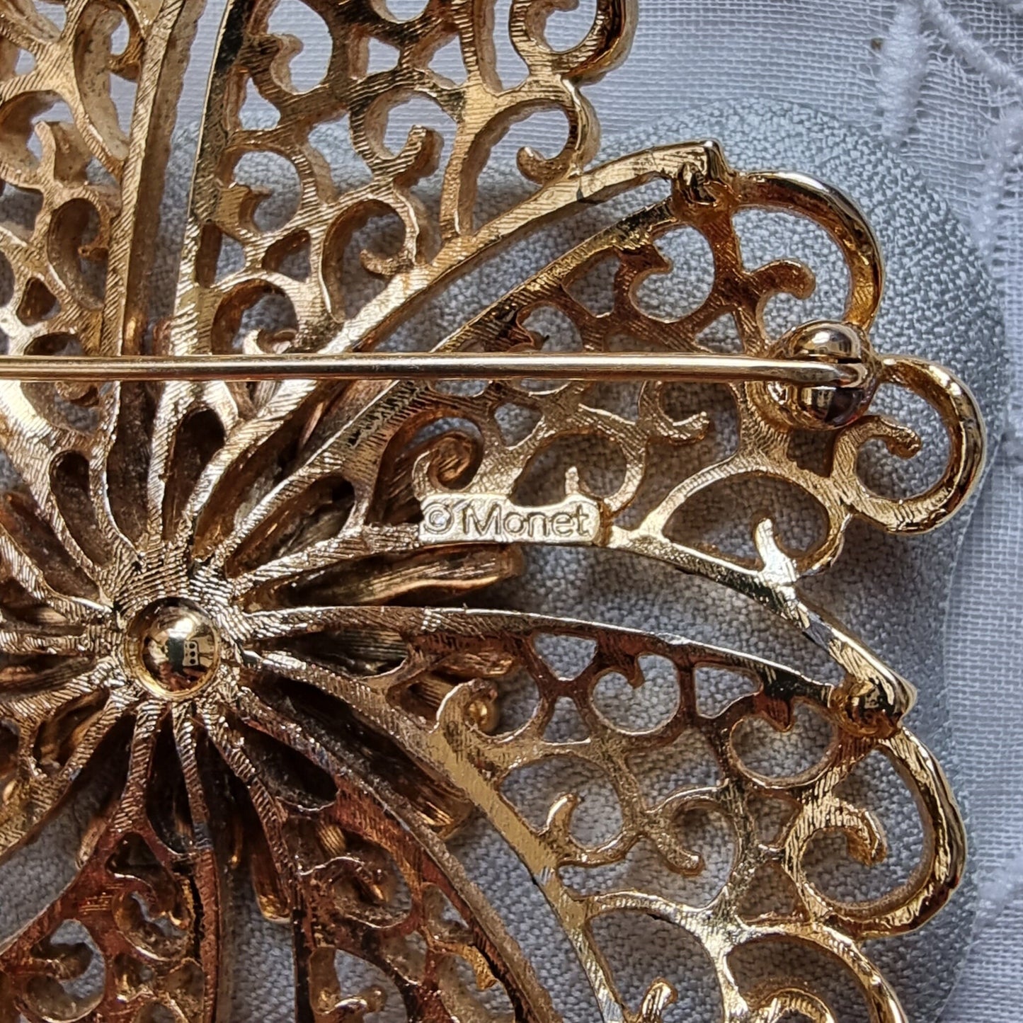 Brooch - Monet Gold Filigree Flower Brooch