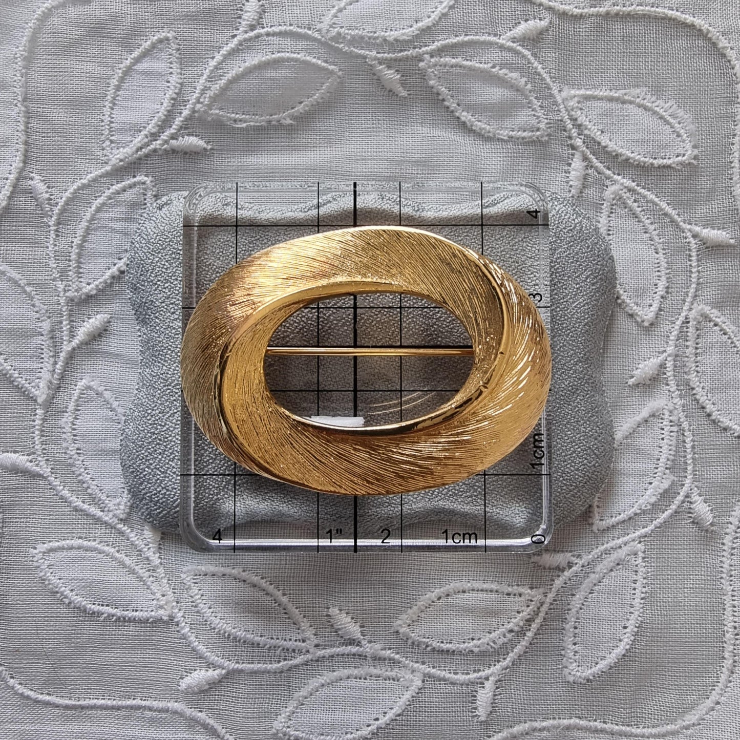 Brooch - Napier Oval Brushed Gold Twist Brooch