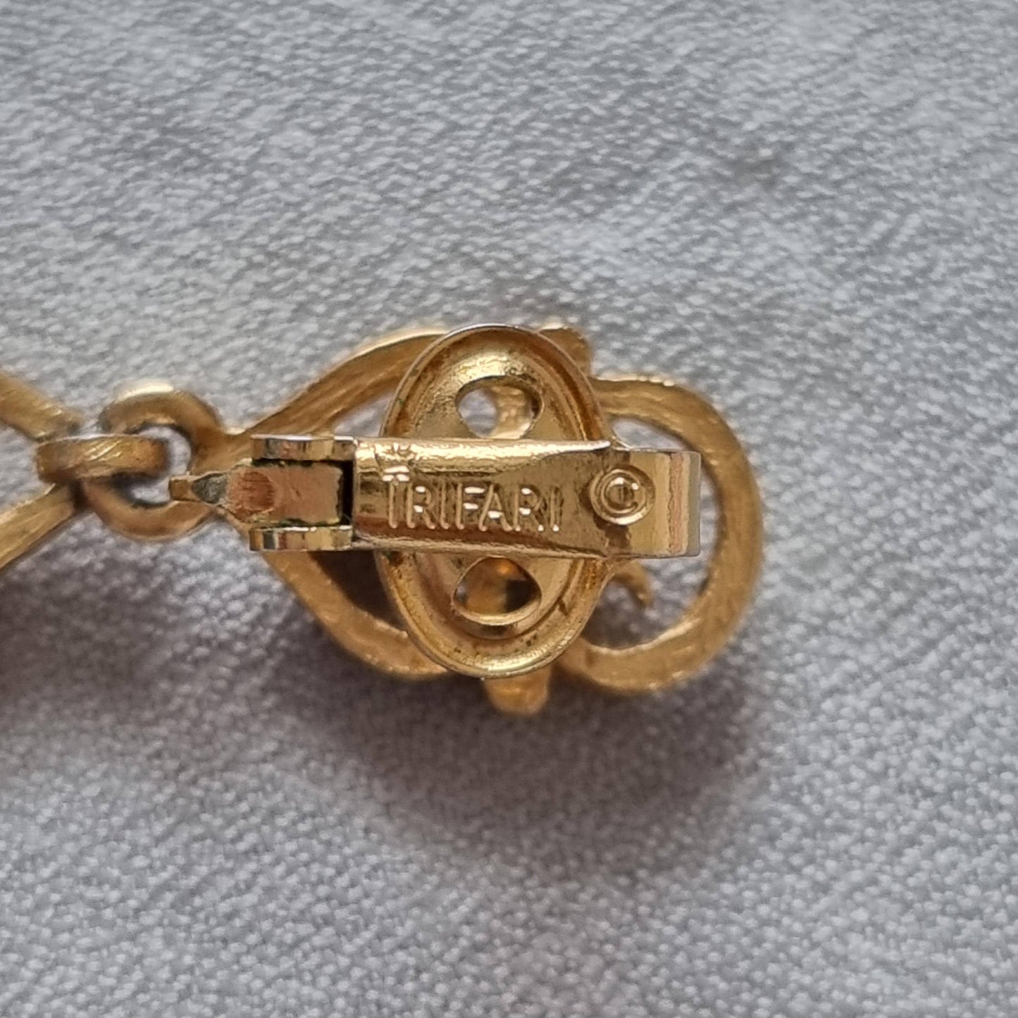 Clip on - Trifari Gold Filigree Drop Clip on Earrings