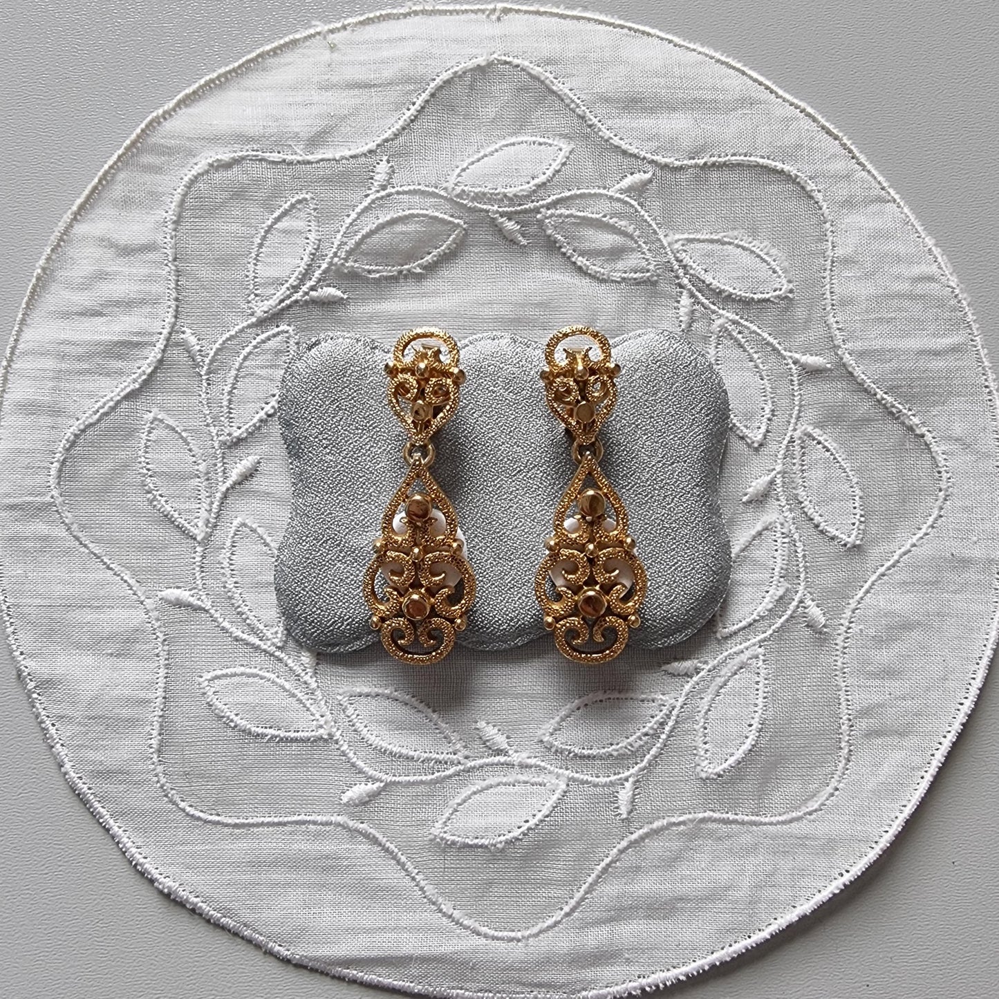 Clip on - Trifari Gold Filigree Drop Clip on Earrings