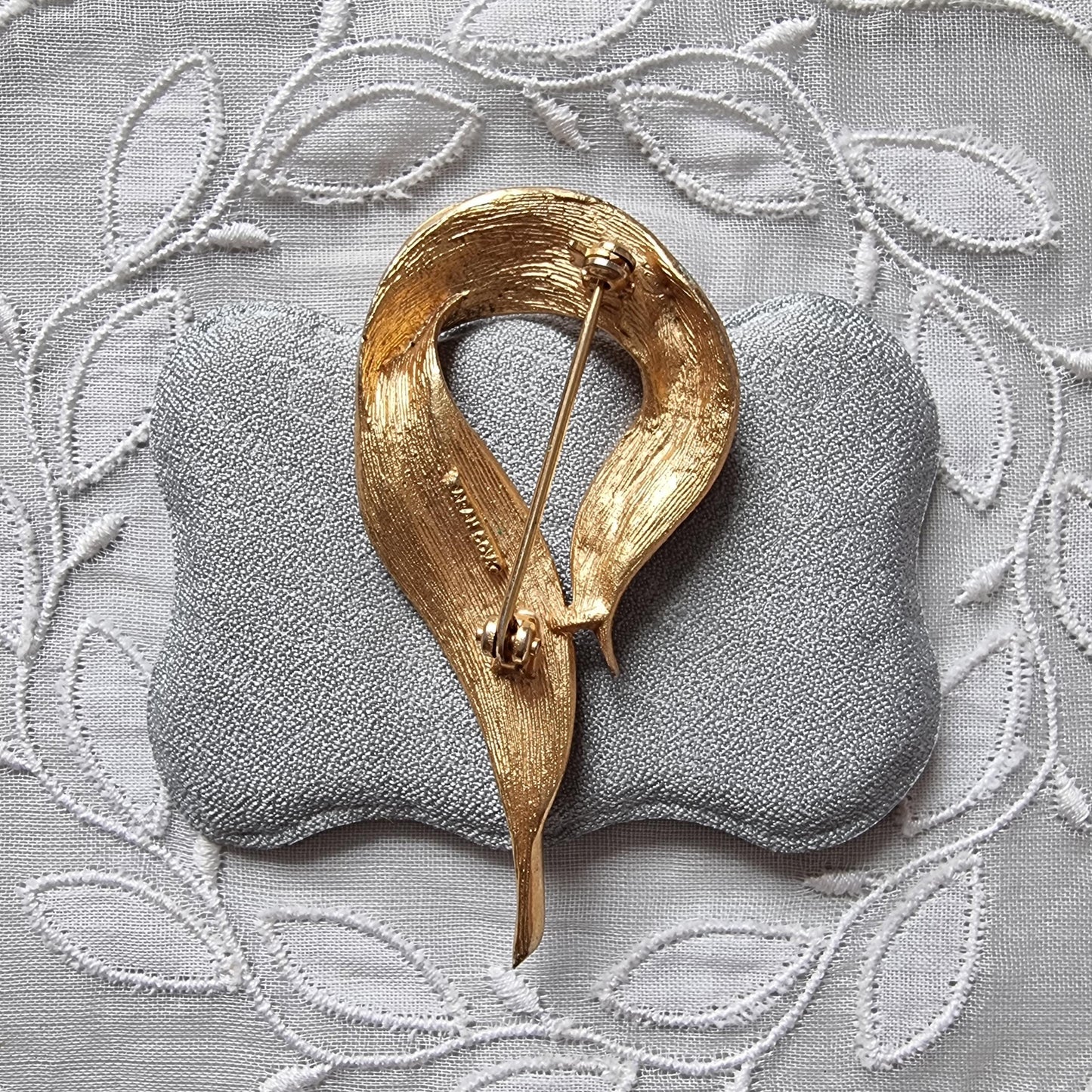 Brooch - Sarah Coventry Gold Feather Brooch