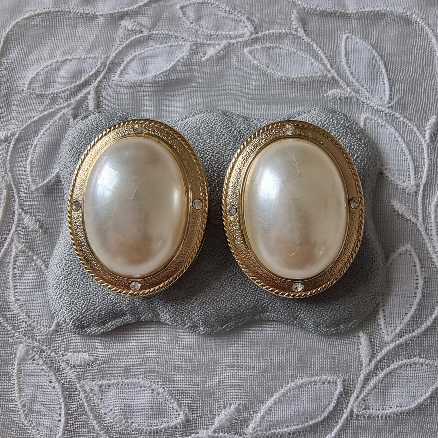 Clip on - Gold Oval Pearl and Crystals Clip on Earrings