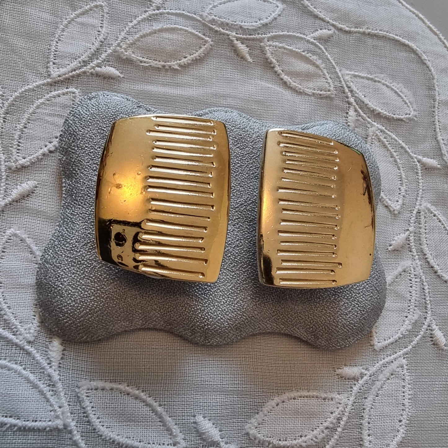 Posts - Bergdorf Goodman Gold Abstract Design Stud Earrings