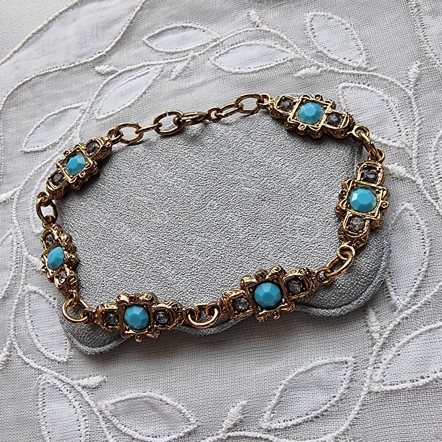 Bracelet - Gold Turquoise Crystal Link Bracelet