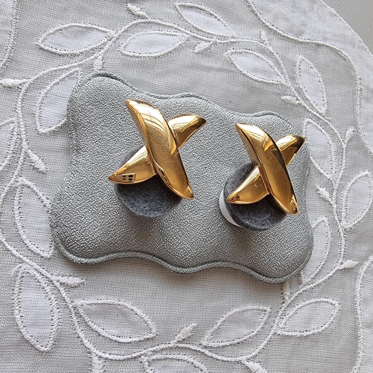 Posts - Gold Stylised Cross Stud Earrings