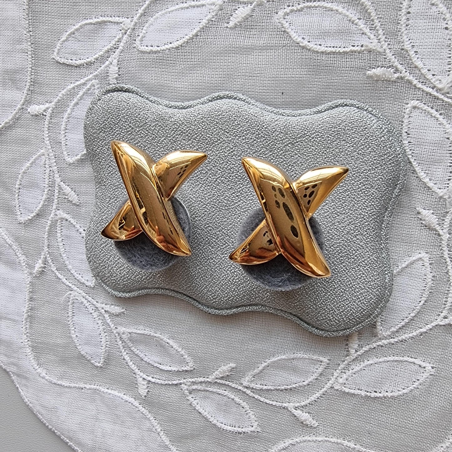 Posts - Gold Stylised Cross Stud Earrings